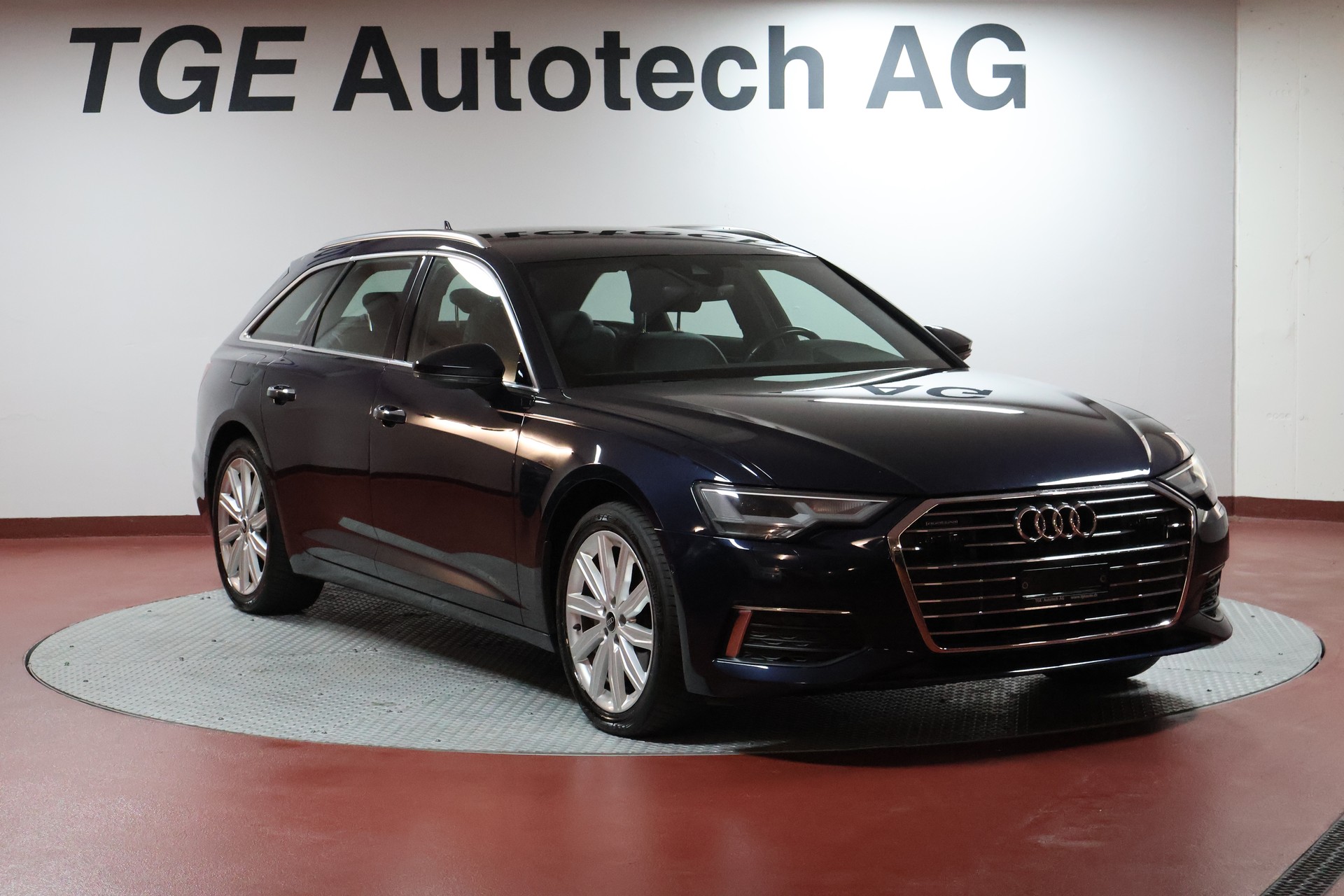 AUDI A6 Avant 40 TDI Sport Attraction quattro S-tronic-image-2