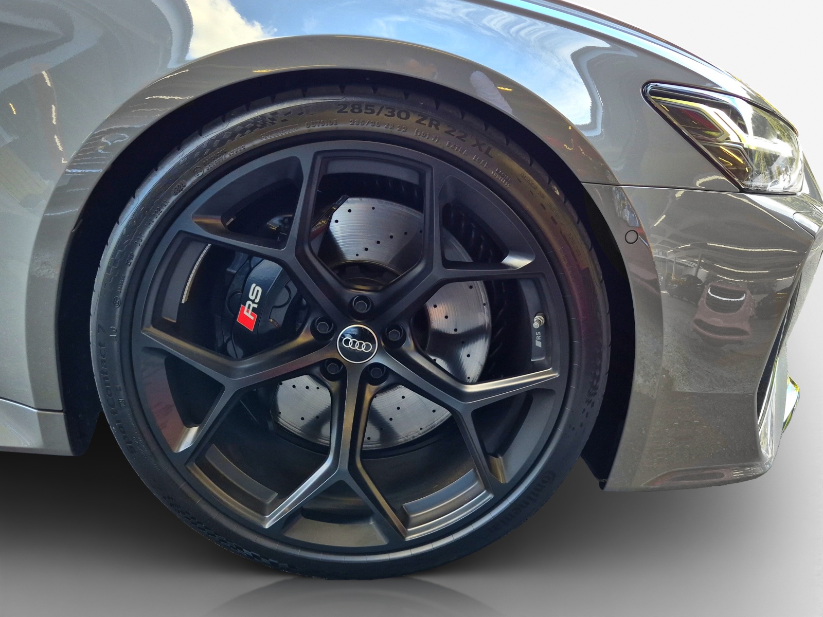 AUDI RS6 Avant 4.0 TFSI V8 quattro in "Nardograu"-image-15