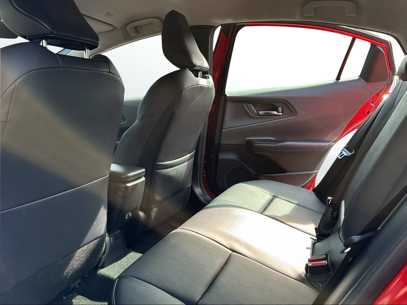 TOYOTA Prius 2,0 VVT-i Plug-in Hybrid Premium-image-8