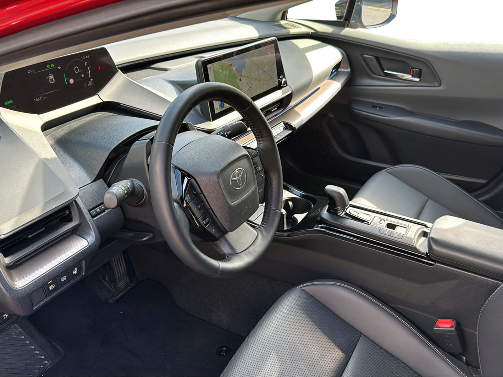 TOYOTA Prius 2,0 VVT-i Plug-in Hybrid Premium-image-6