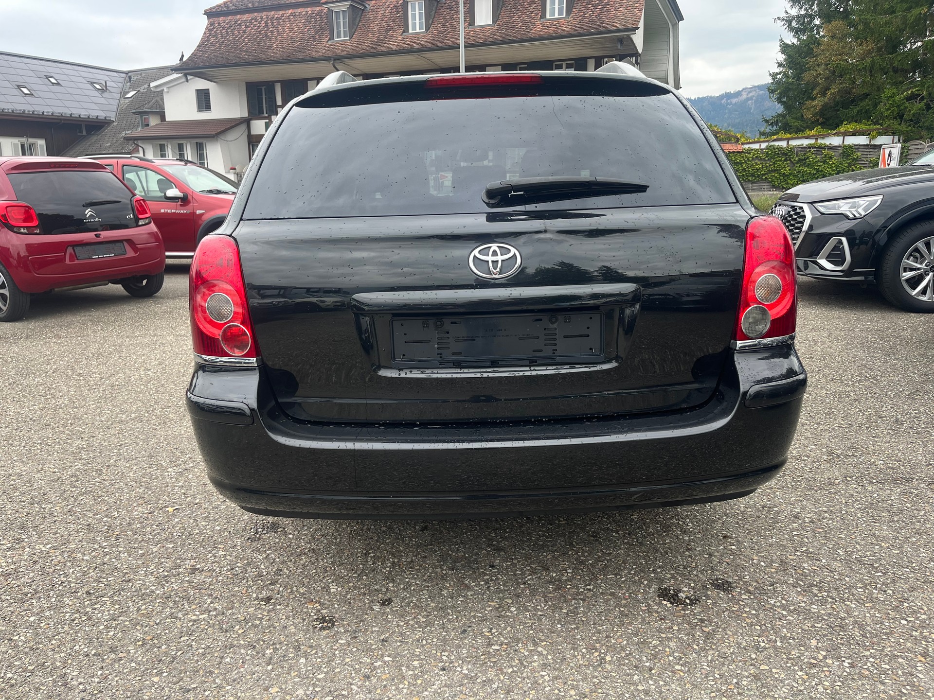 TOYOTA Avensis 2.2D-4 D CleanP. Linea Sol Prem.-image-4