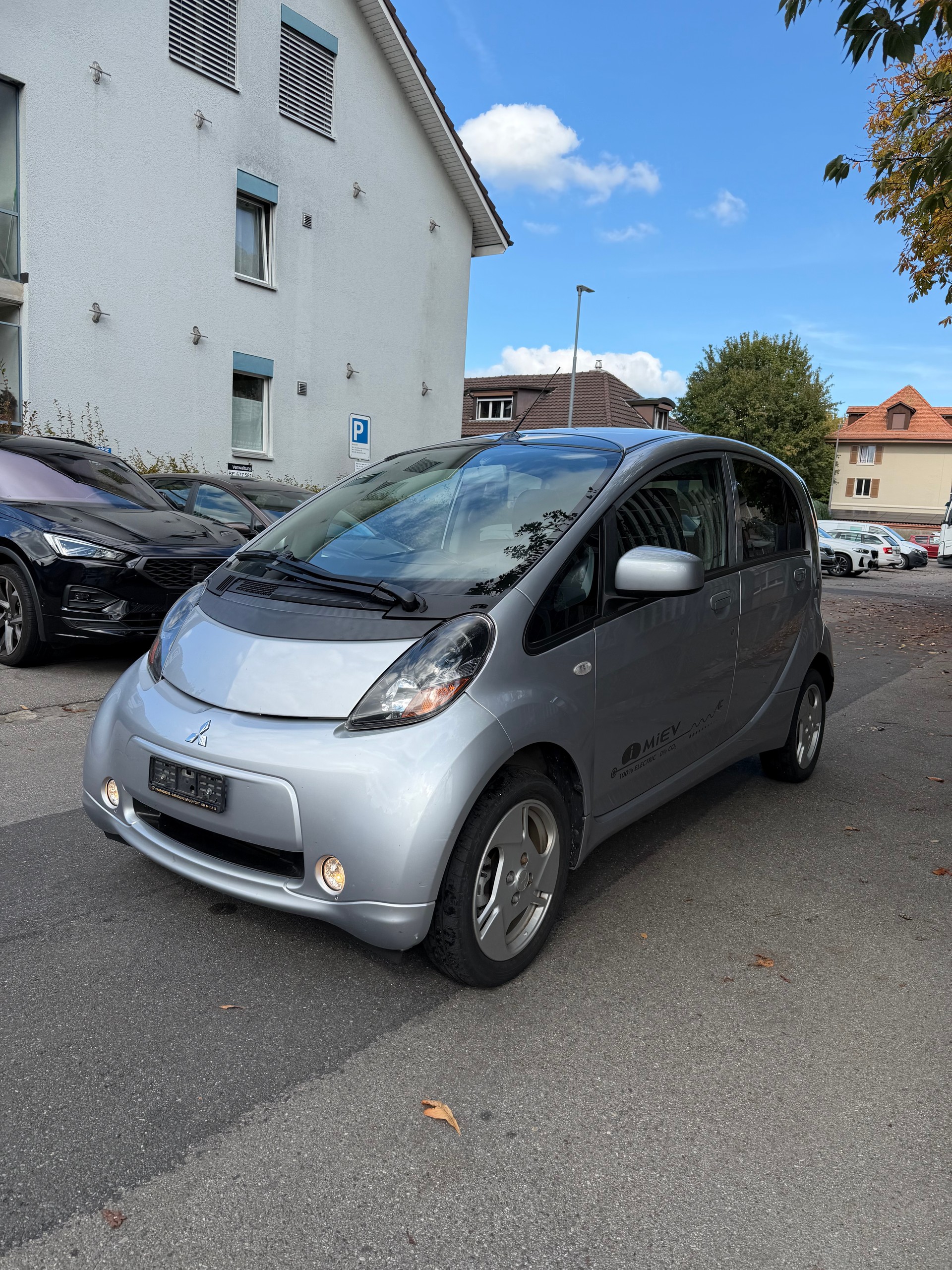 MITSUBISHI i MiEV-image-2