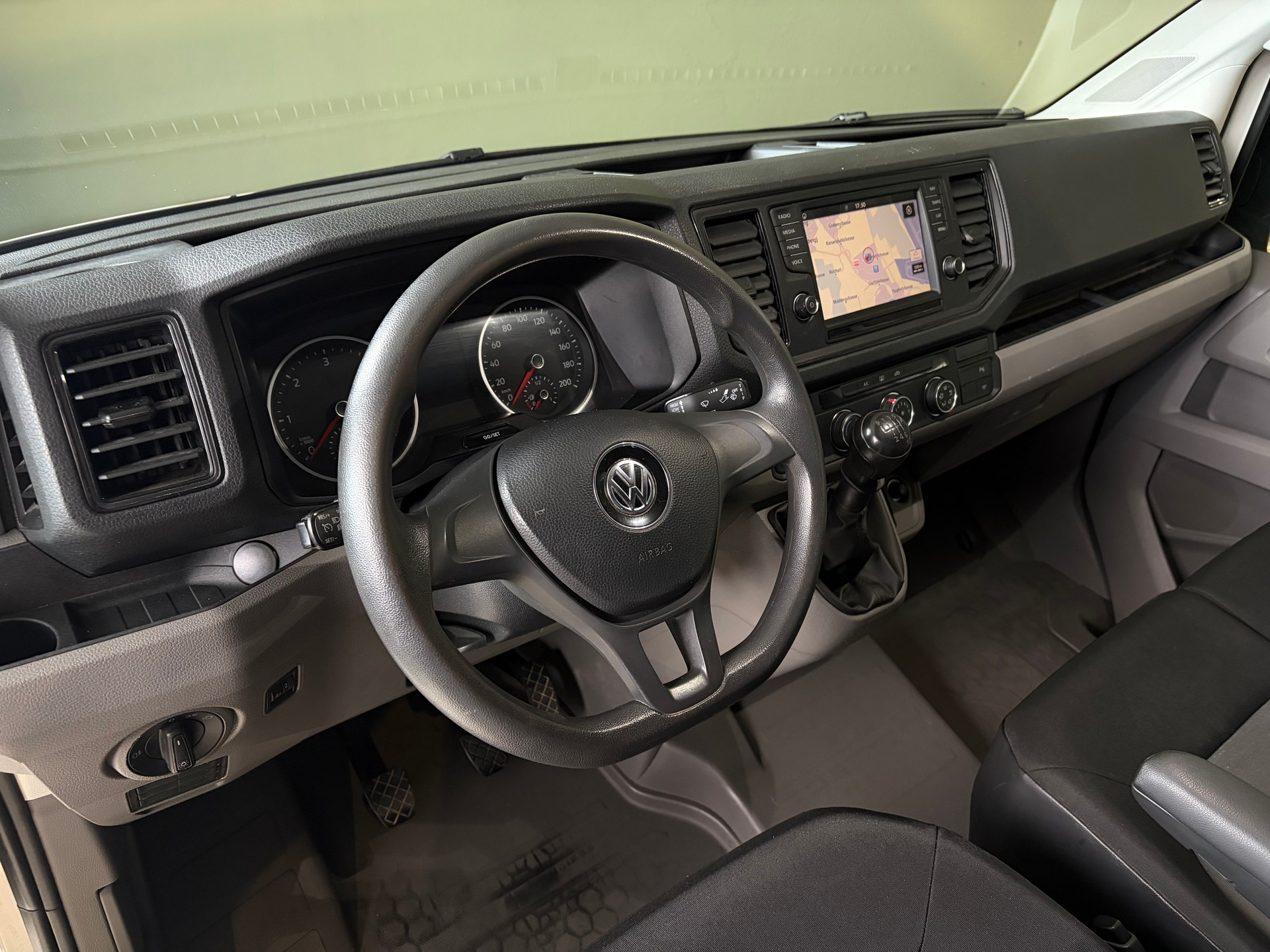 VW Crafter 35 2.0 BiTDI Entry L3/H1 ***CH-Fahrzeug***Anhängerkupplung***Ab MFK***-image-20