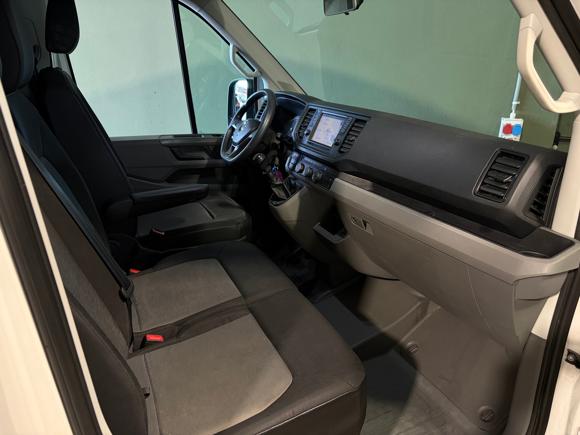 VW Crafter 35 2.0 BiTDI Entry L3/H1 ***CH-Fahrzeug***Anhängerkupplung***Ab MFK***-image-15