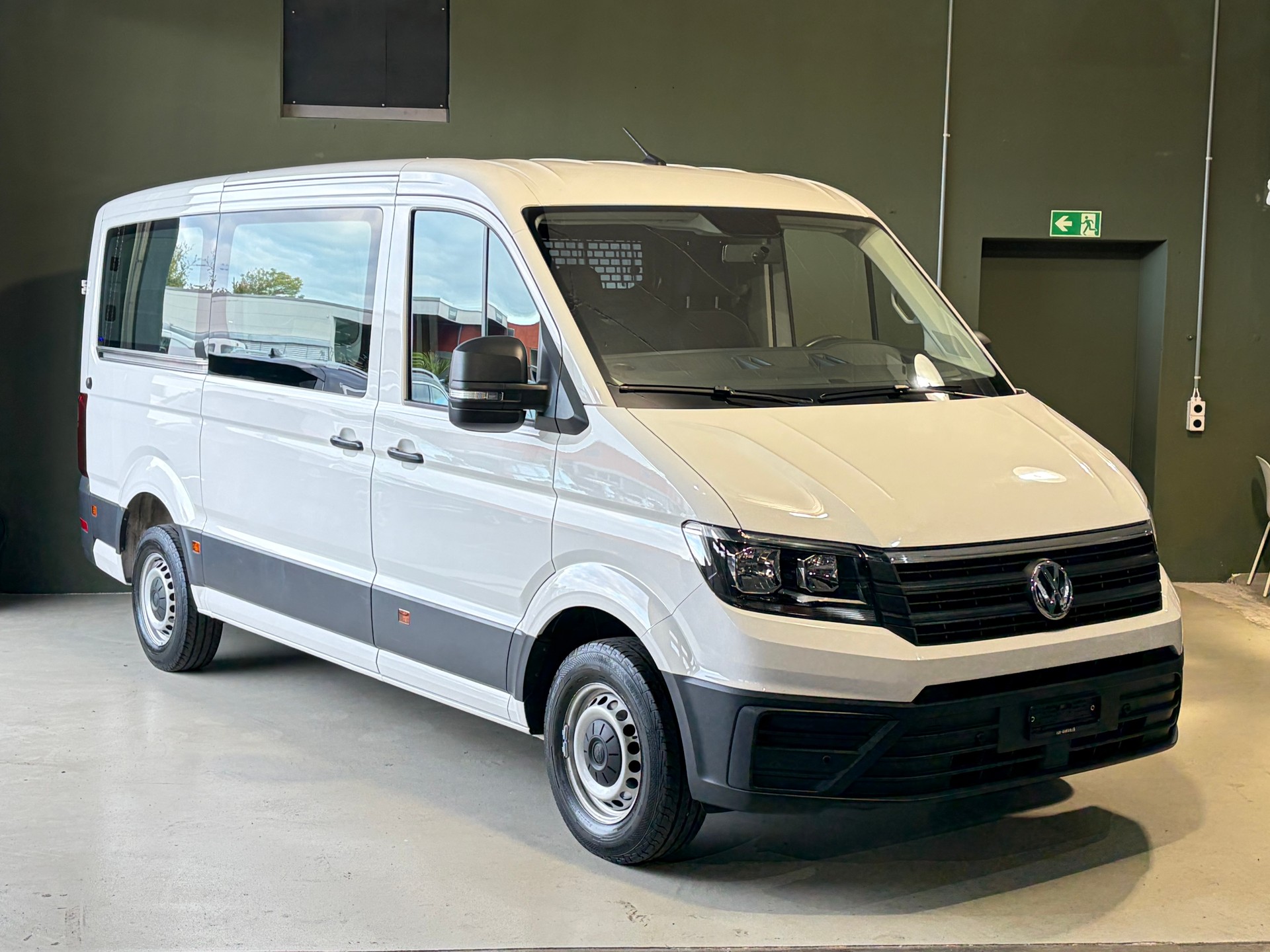VW Crafter 35 2.0 BiTDI Entry L3/H1 ***CH-Fahrzeug***Anhängerkupplung***Ab MFK***-image-2