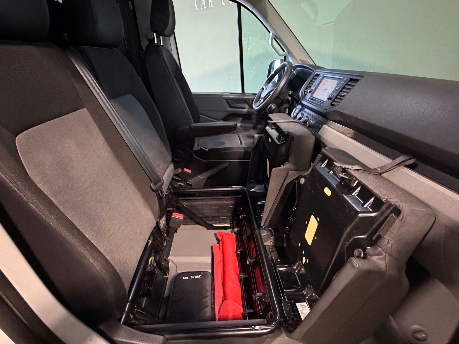 VW Crafter 35 2.0 BiTDI Entry L3/H1 ***CH-Fahrzeug***Anhängerkupplung***Ab MFK***-image-18