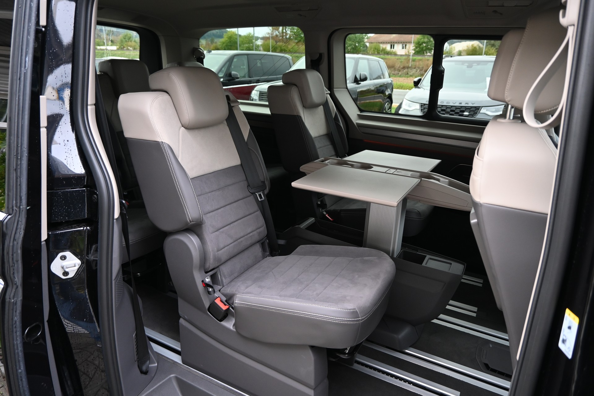 VW Multivan 2.0 TDI Style DSG Lang 7-Plätzer + AHK 2000kg-image-17