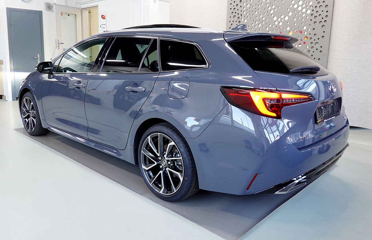 TOYOTA Corolla Touring Sports 2.0 HSD Premium e-CVT, VOLLEDER-image-2