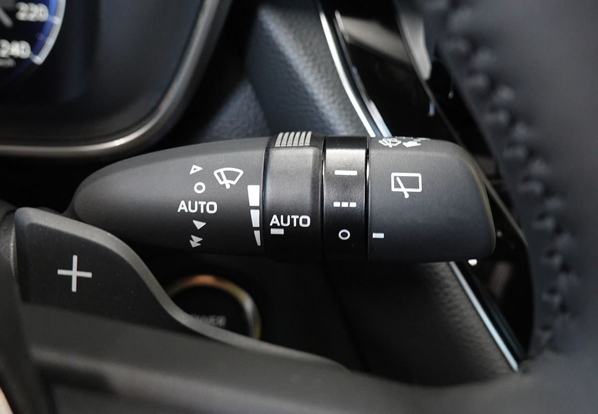 TOYOTA Corolla Touring Sports 2.0 HSD Premium e-CVT, VOLLEDER-image-17