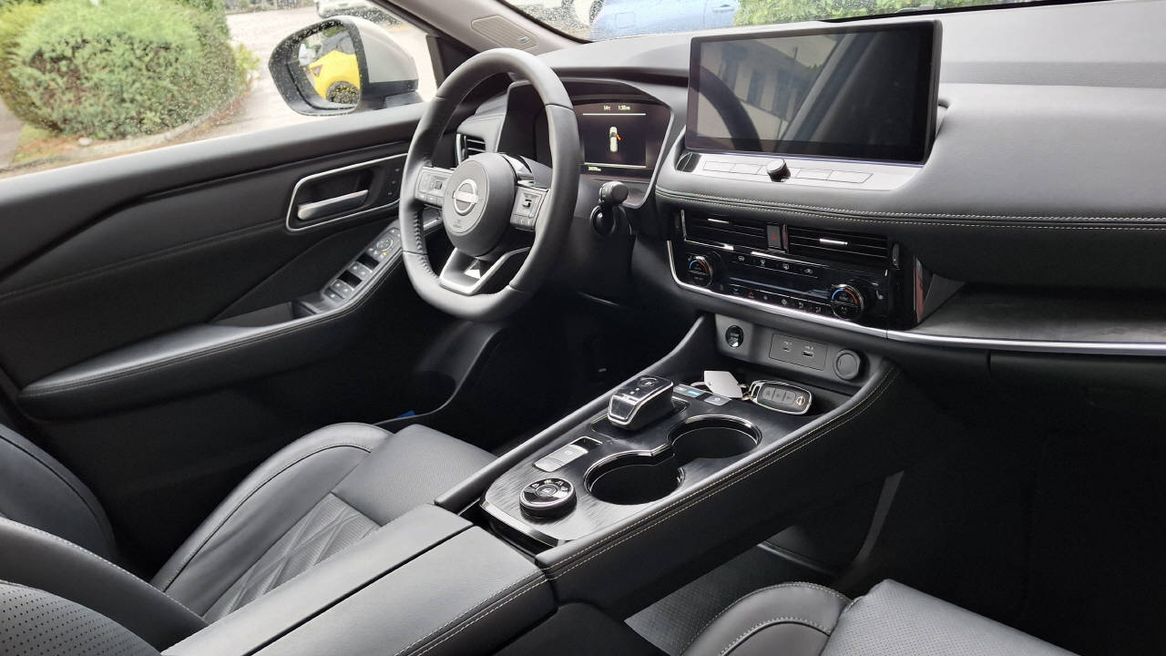 NISSAN X-Trail 1.5 VC-T Tekna+ e-4orce 20 Zoll-image-7