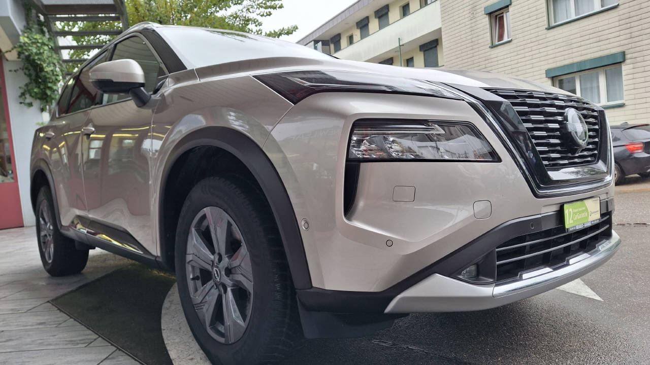 NISSAN X-Trail 1.5 VC-T Tekna+ e-4orce 20 Zoll-image-2