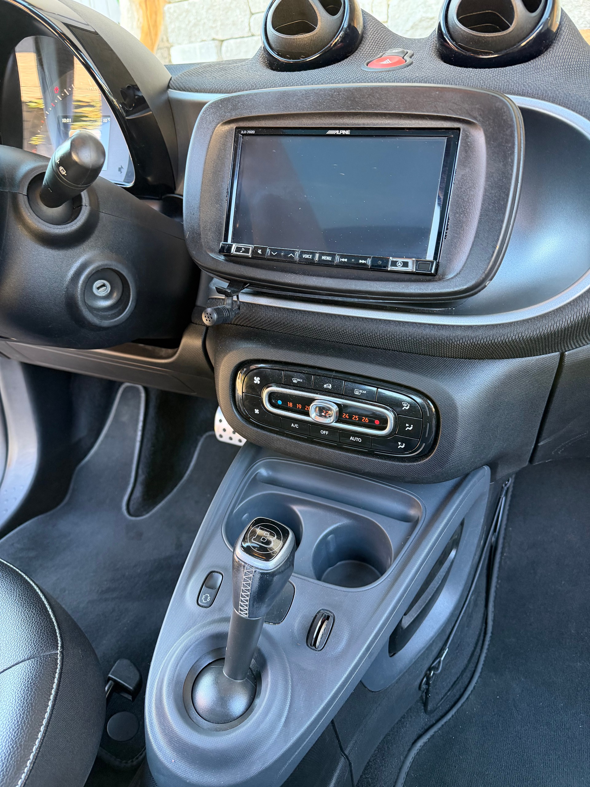SMART 0.9 Brabus twinamic-image-4