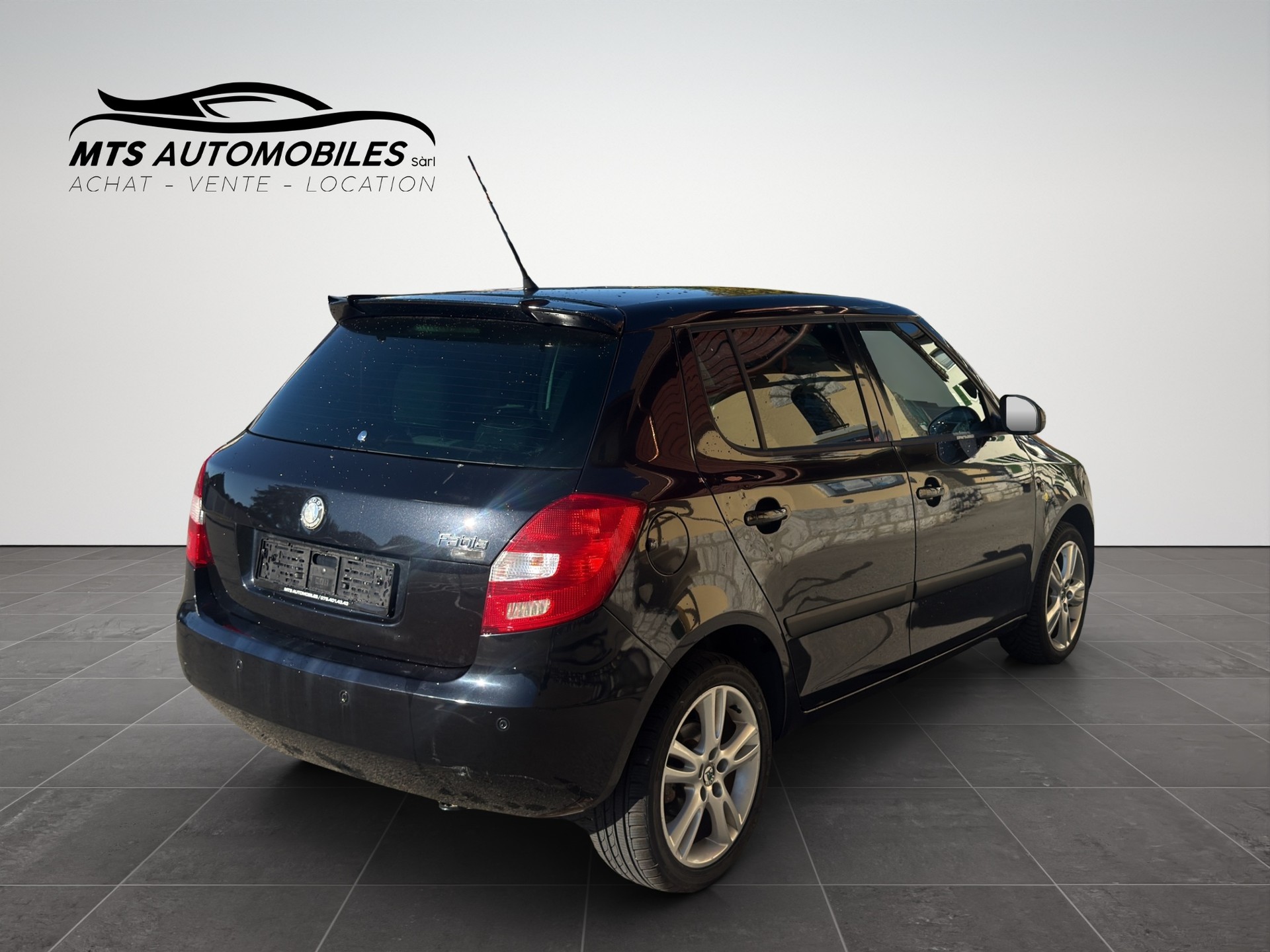 SKODA Fabia 1.6 Smile-image-5