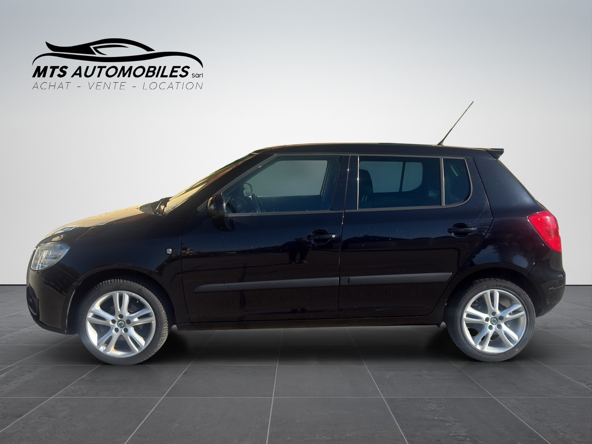 SKODA Fabia 1.6 Smile-image-2