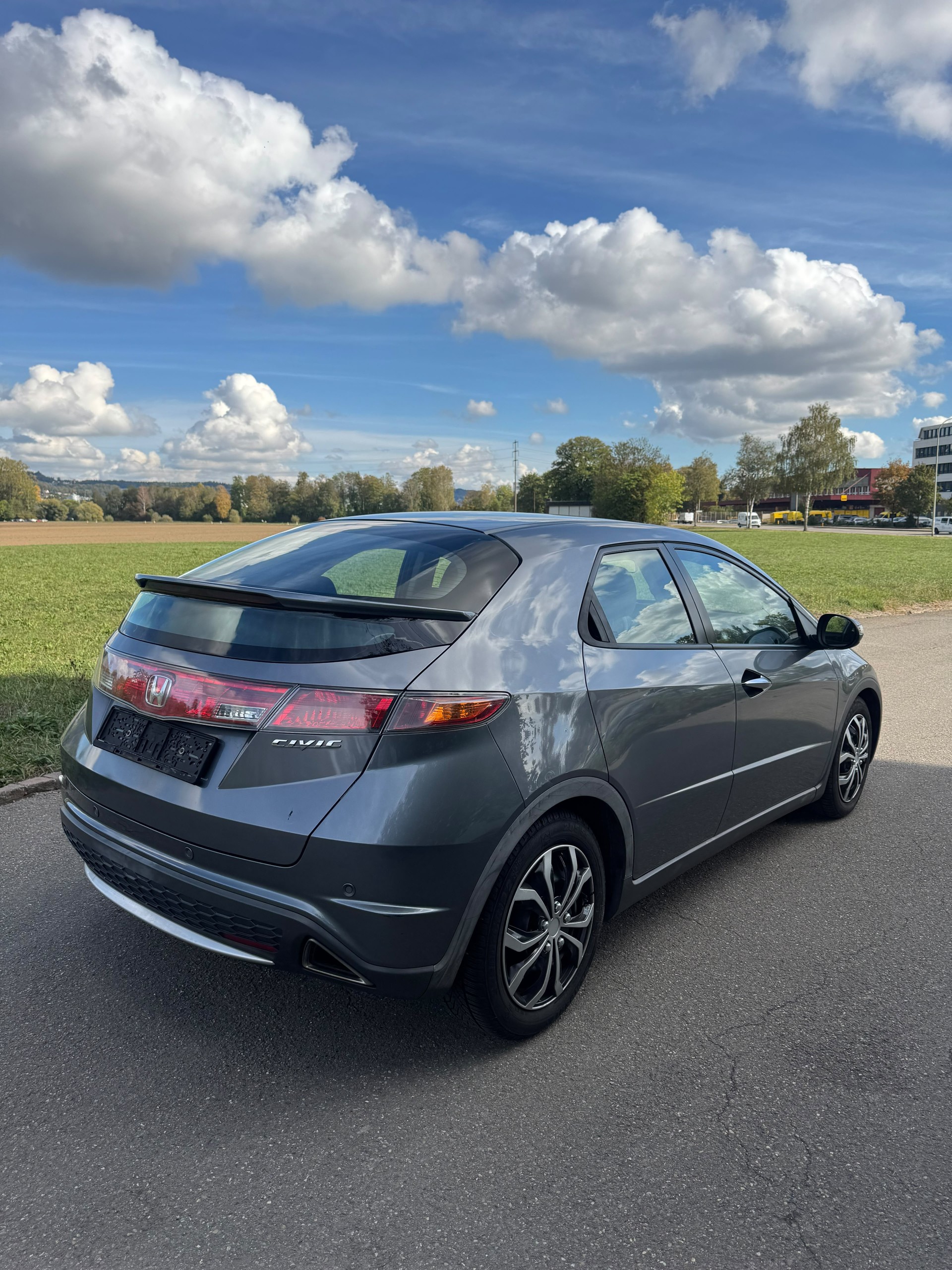 HONDA Civic 1.8i Sport Mit Frisch MFK 14.10.2026-image-1