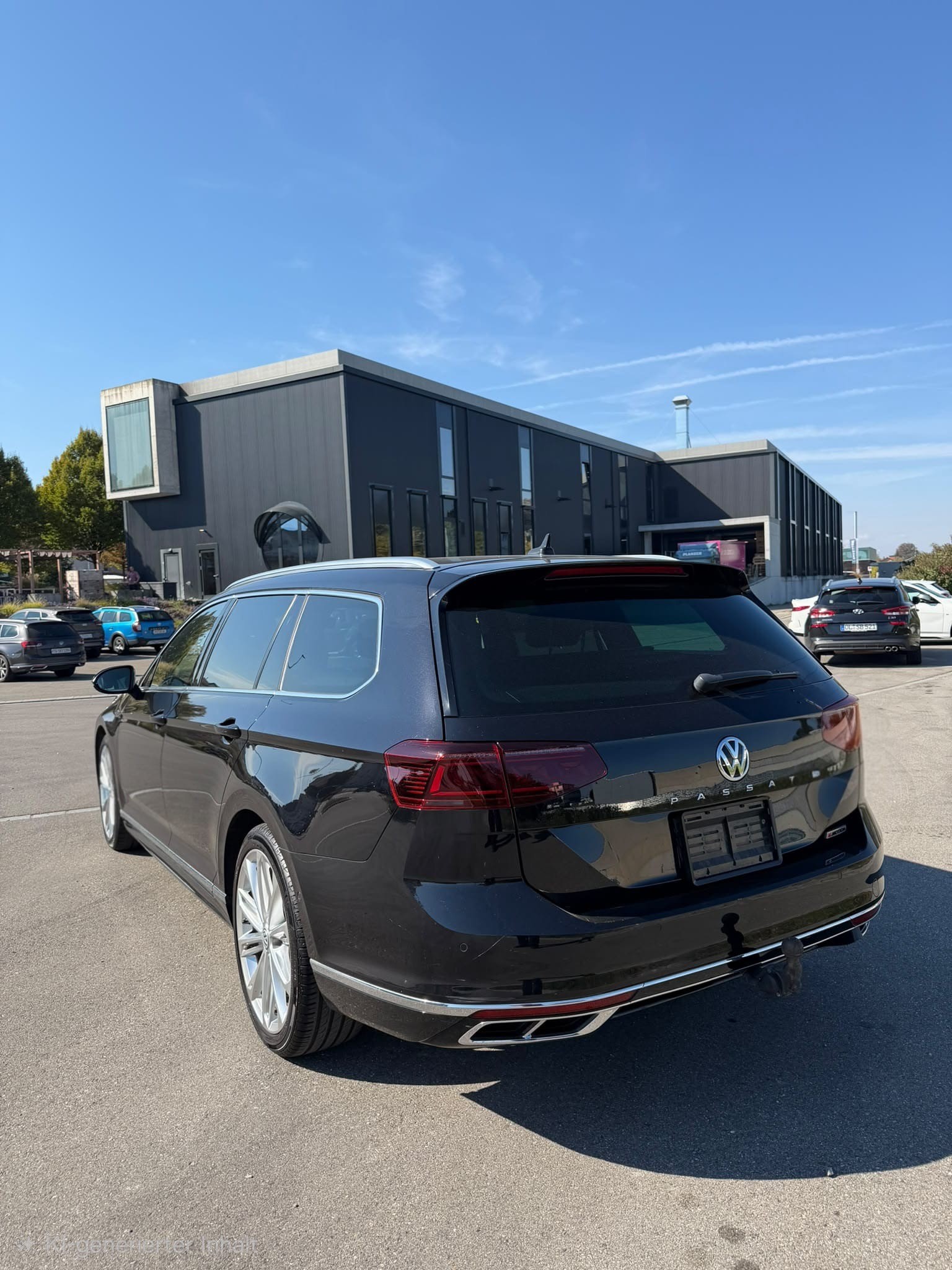 VW Passat Variant 2.0 TDI BMT Highline DSG 4Motion-image-1