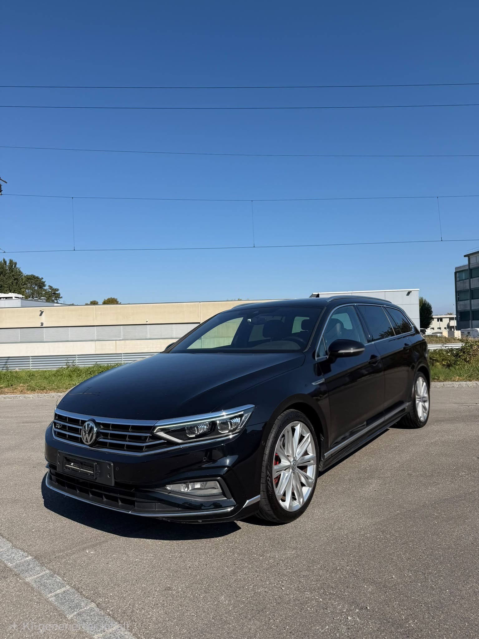 VW Passat Variant 2.0 TDI BMT Highline DSG 4Motion-image-0
