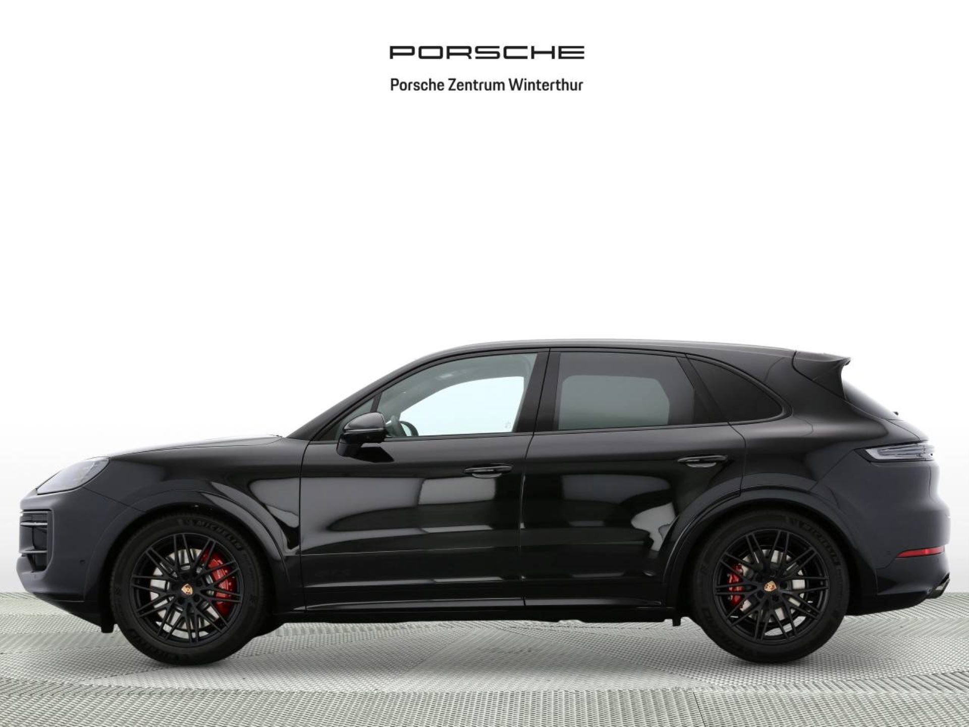 PORSCHE Cayenne GTS-image-1