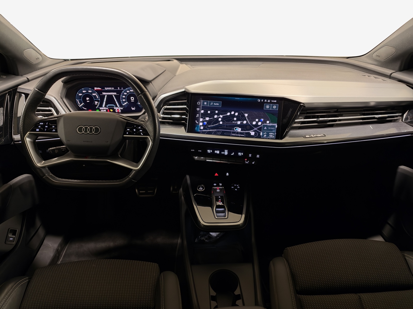 AUDI Q4 e-tron 50 quattro-image-9