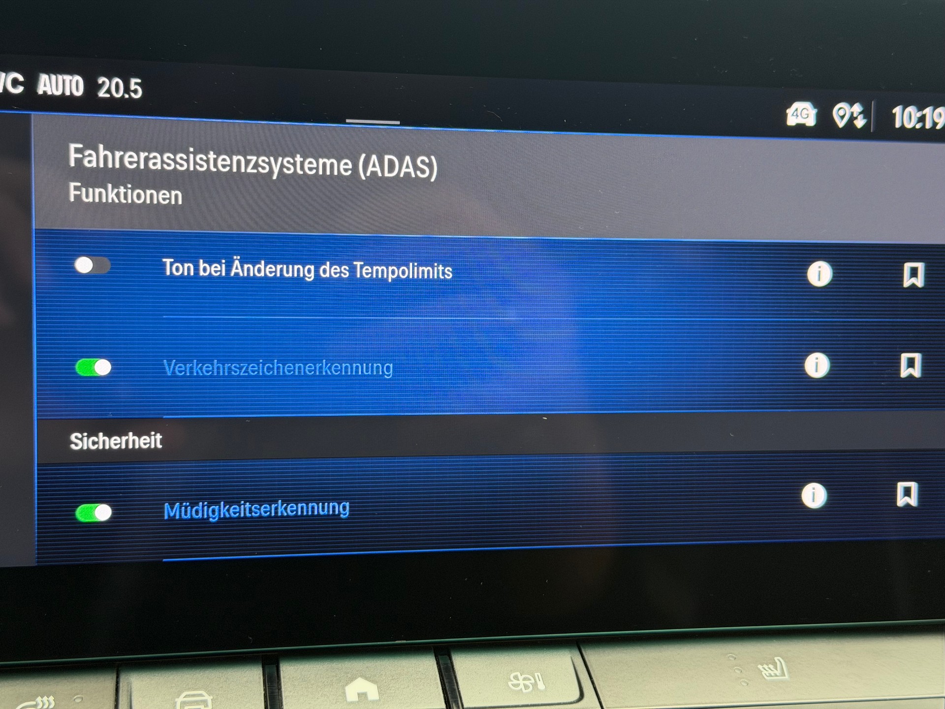 OPEL Astra Sports Tourer 1.6 PHEV Turbo GS A-image-24