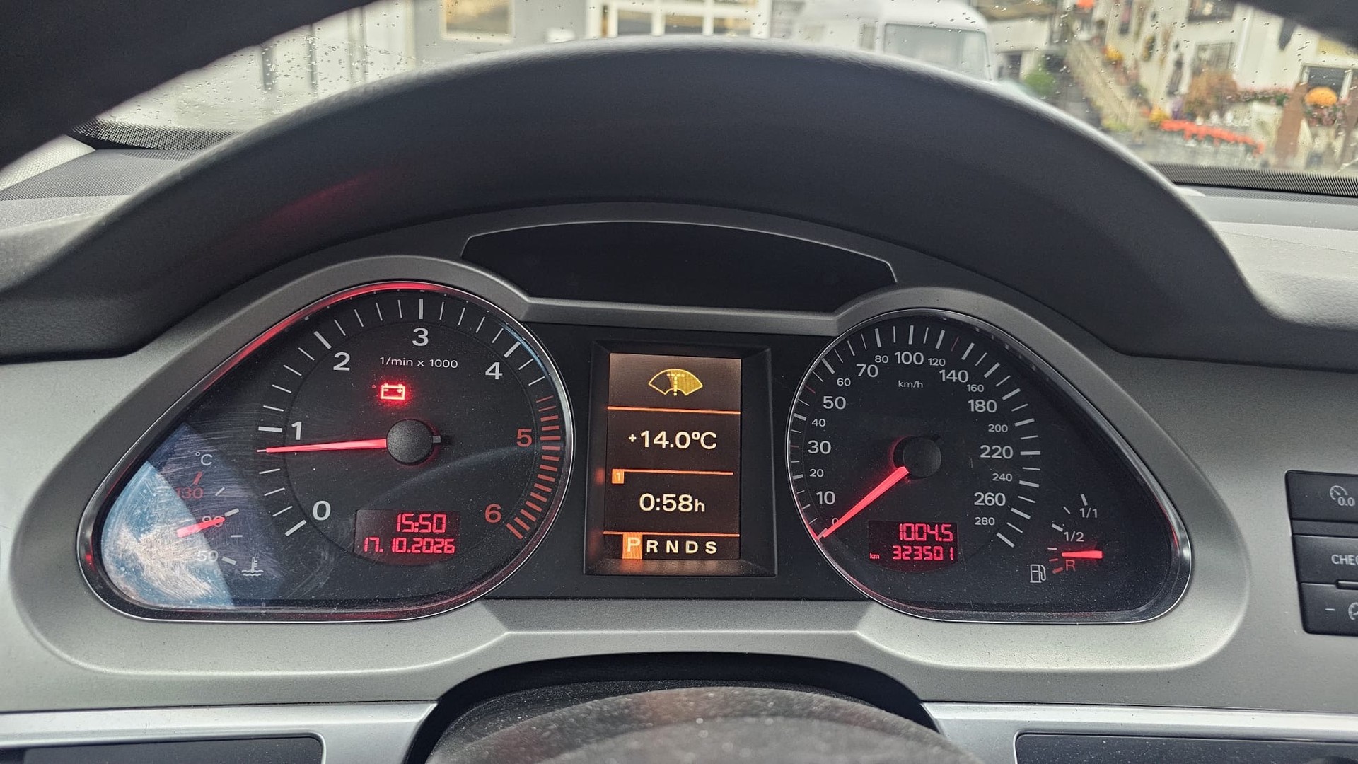 AUDI A6 Avant 3.0 V6 TDI quattro-image-12