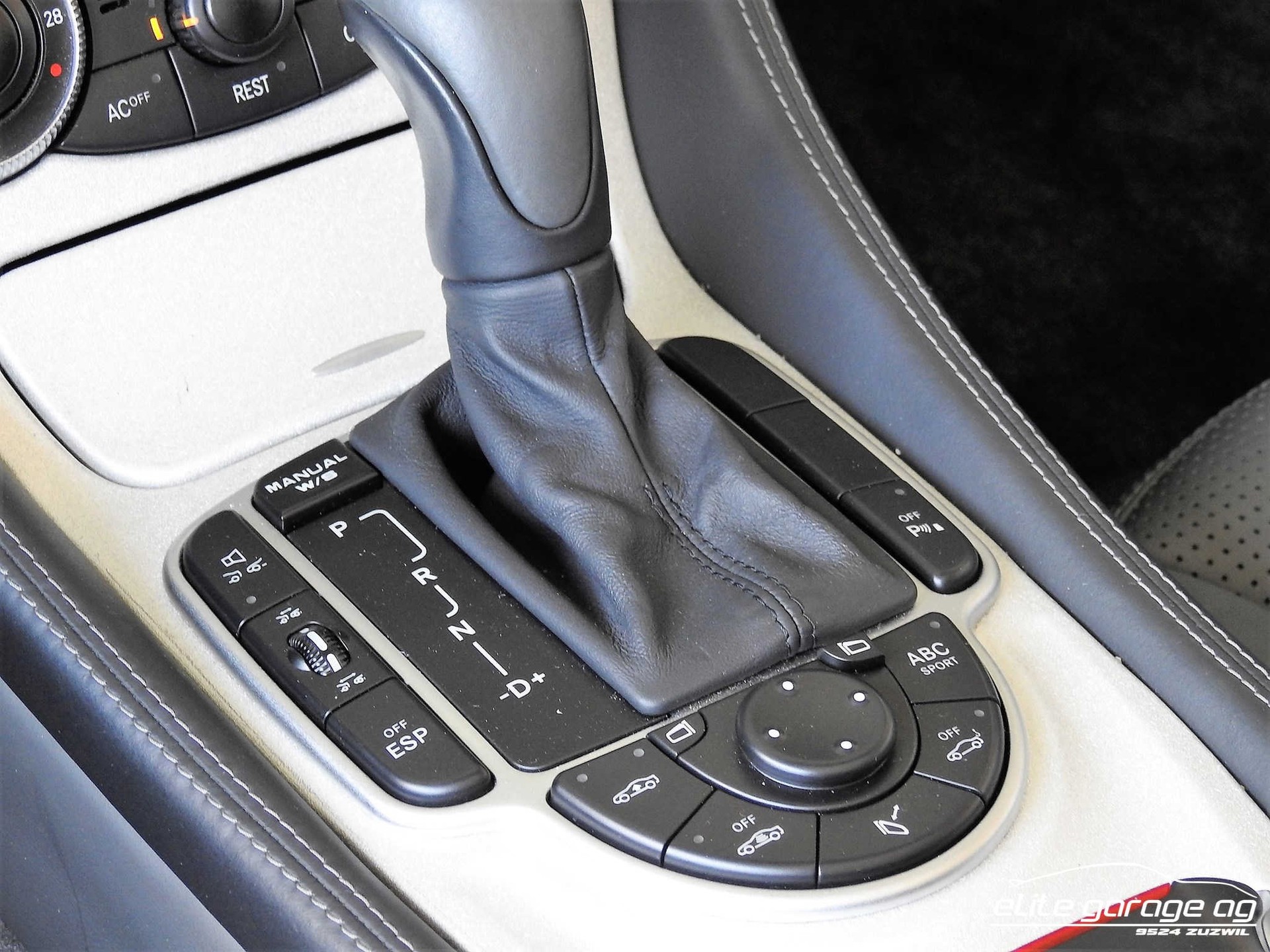 MERCEDES-BENZ SL 55 AMG Automatic-image-11