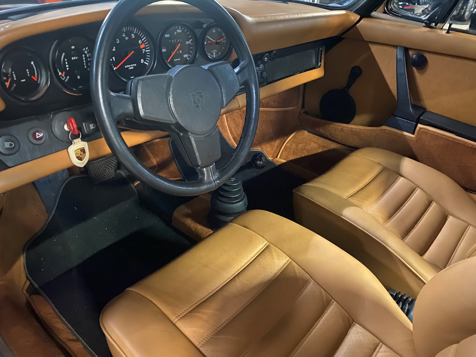 PORSCHE 911 Targa 2.7 Sportomatic-image-4