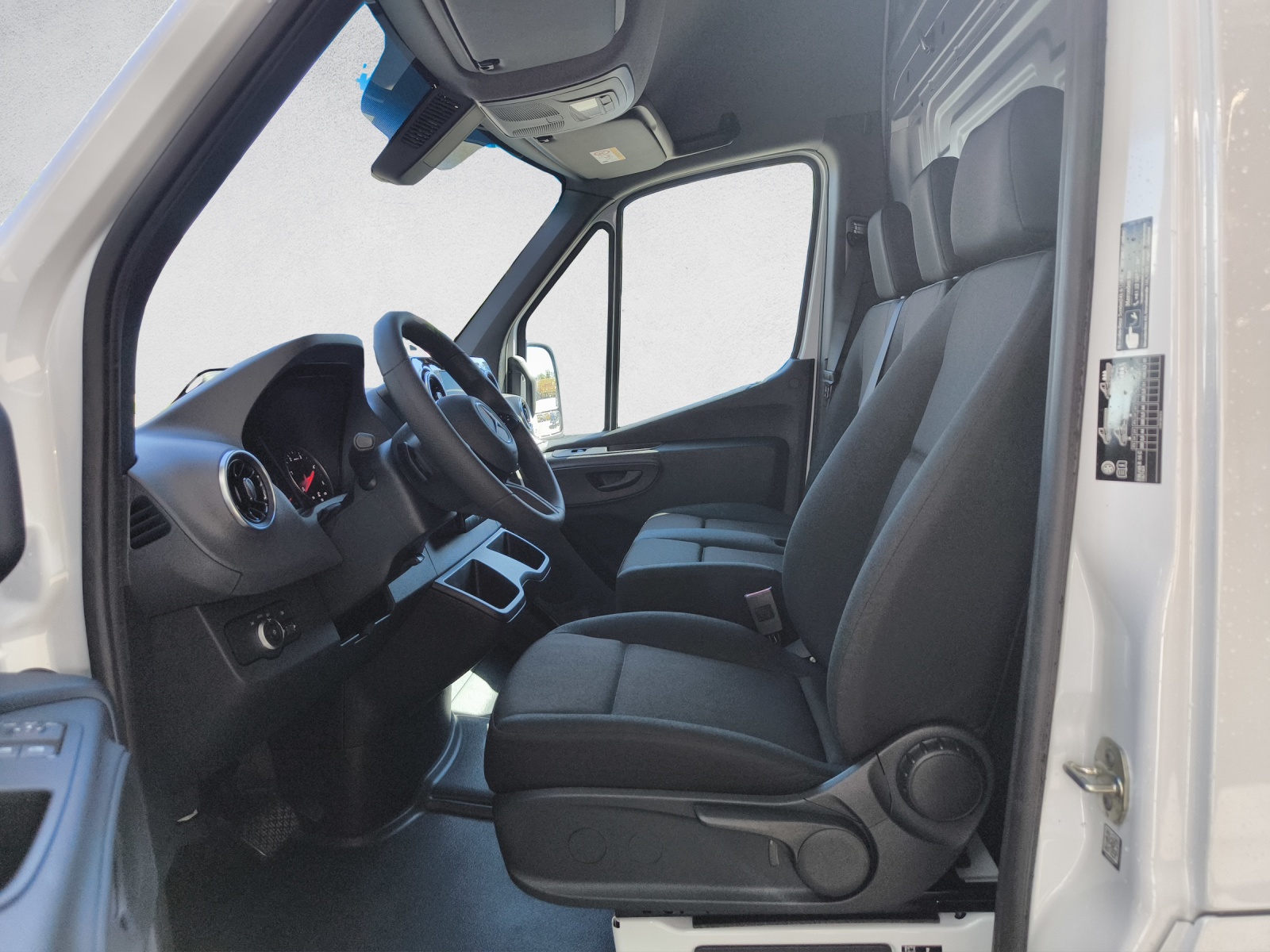 MERCEDES-BENZ Sprinter 317 CDI KA Pro L-image-8