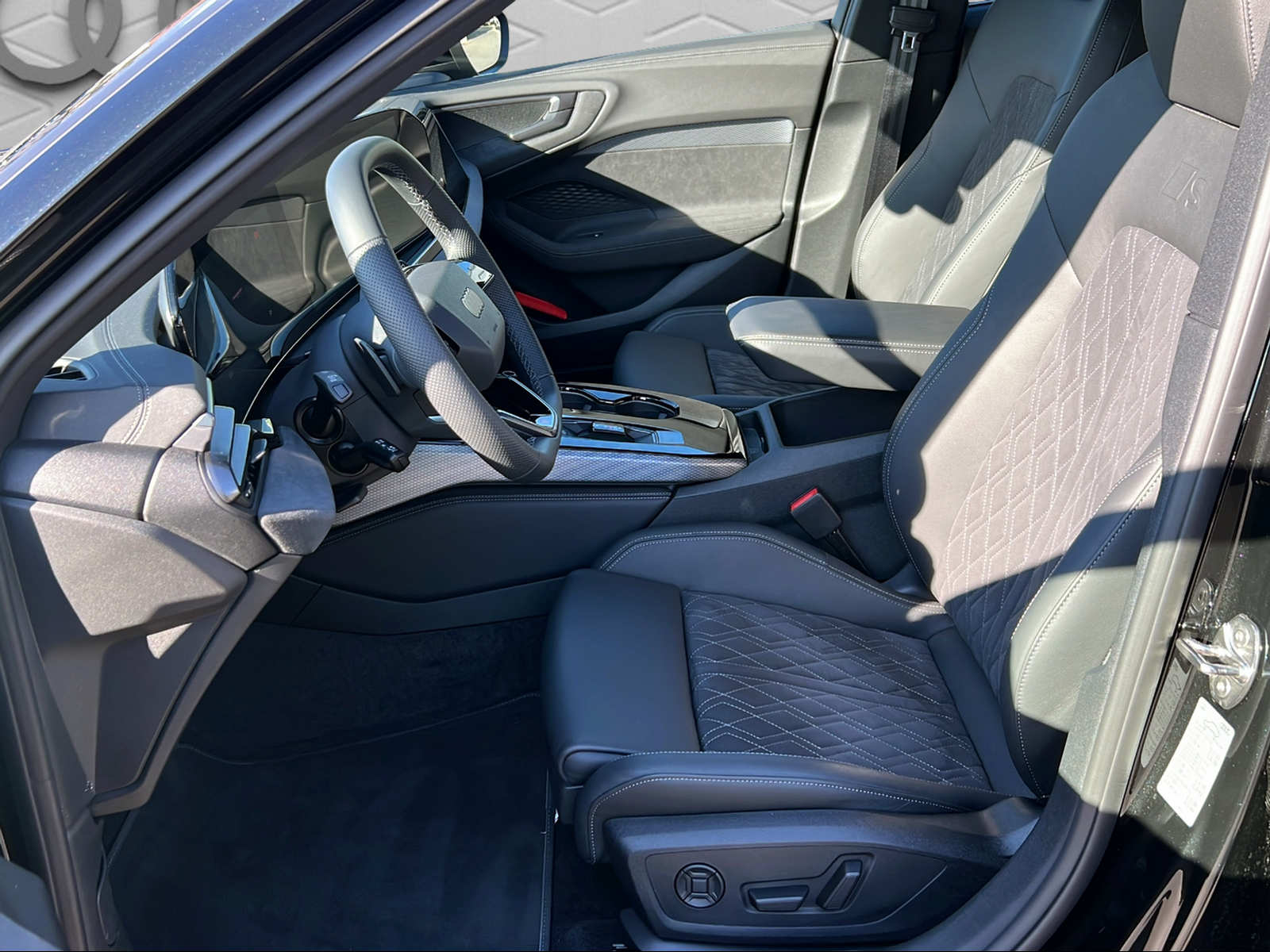 AUDI A5 Avant TFSI quattro 150 kW S tronic-image-4