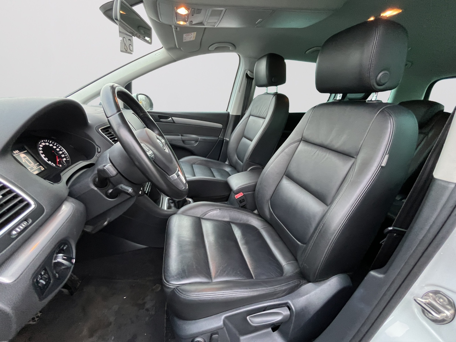 VW Sharan 1.4 TSI BlueMotion Technology Trendline-image-11
