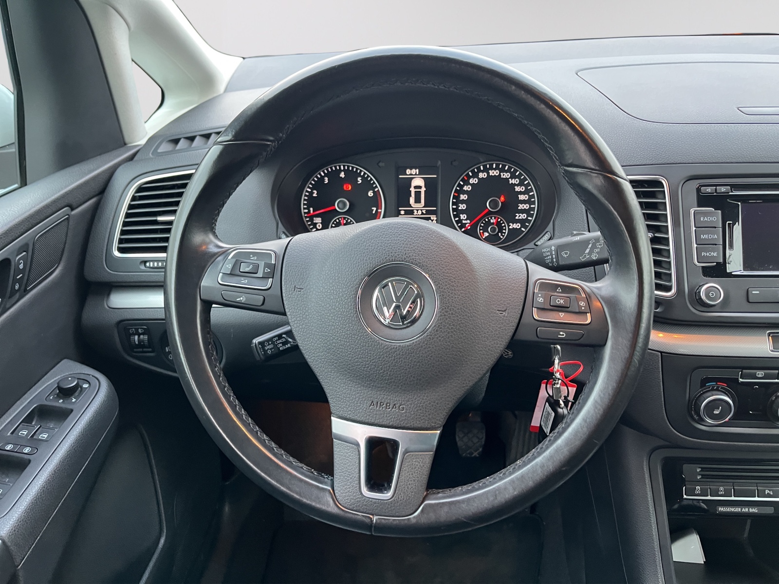 VW Sharan 1.4 TSI BlueMotion Technology Trendline-image-10
