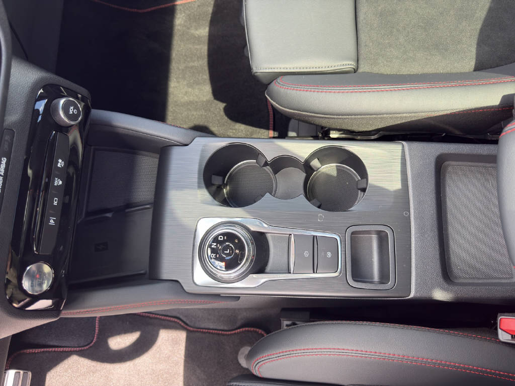 FORD Kuga 2.5 Hybrid ST-Line X 4x4-image-6
