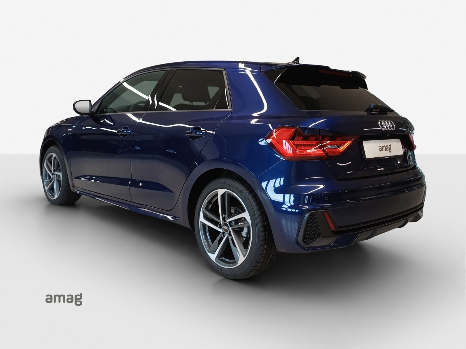 AUDI A1 Sportback 30 TFSI S Line Attraction S-tronic-image-2