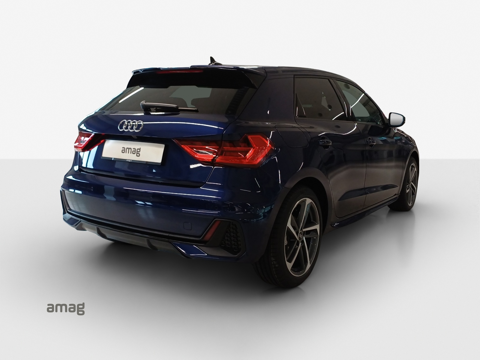AUDI A1 Sportback 30 TFSI S Line Attraction S-tronic-image-4