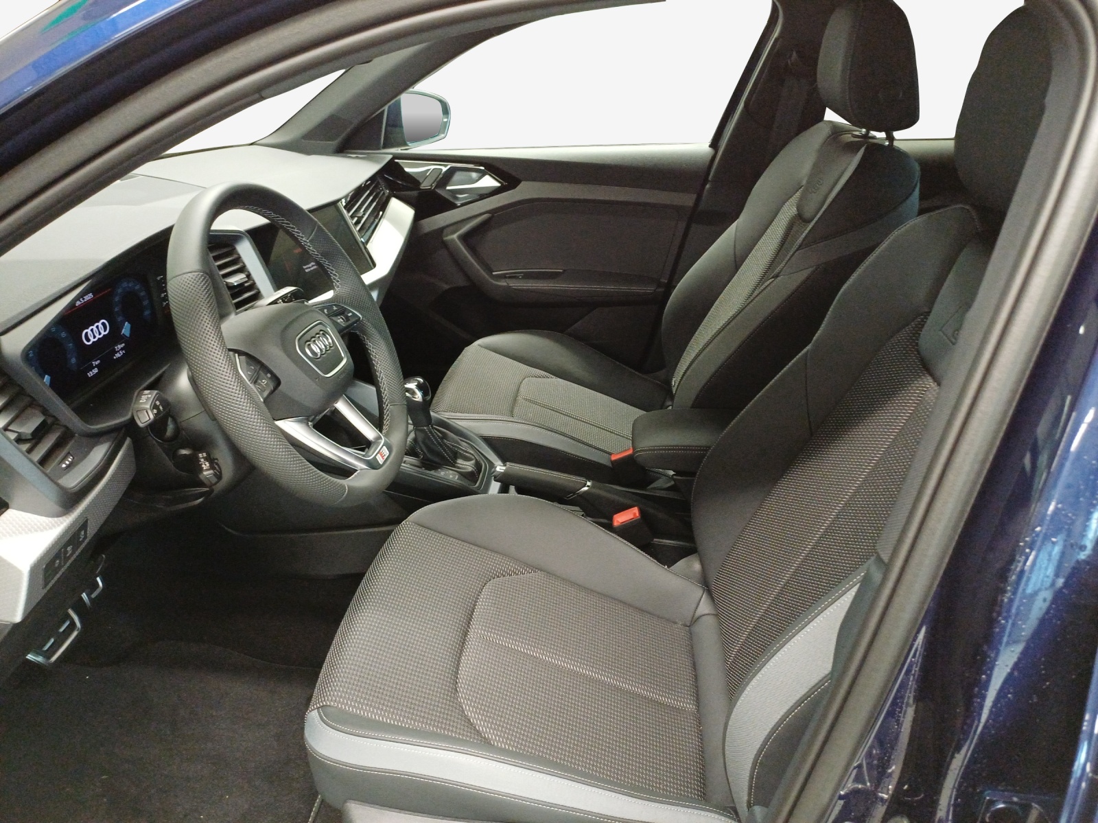 AUDI A1 Sportback 30 TFSI S Line Attraction S-tronic-image-7