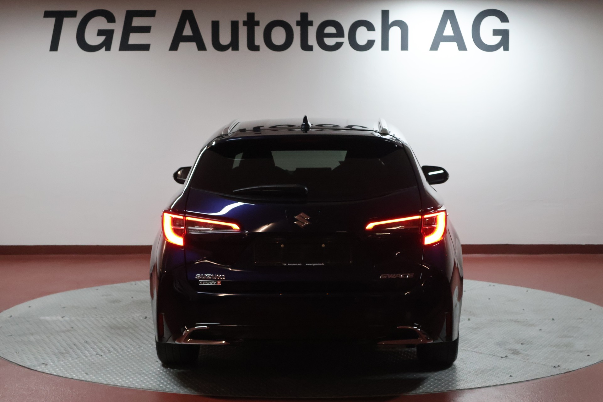 SUZUKI Swace 1.8 Hybrid Compact Top E-CVT-image-16