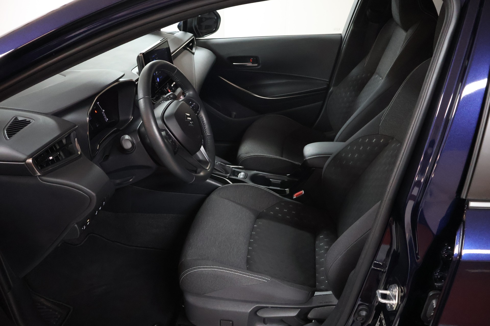 SUZUKI Swace 1.8 Hybrid Compact Top E-CVT-image-5