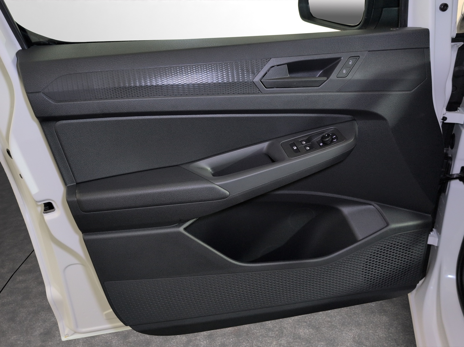 VW Caddy Cargo 2.0TDI 4Motion-image-12