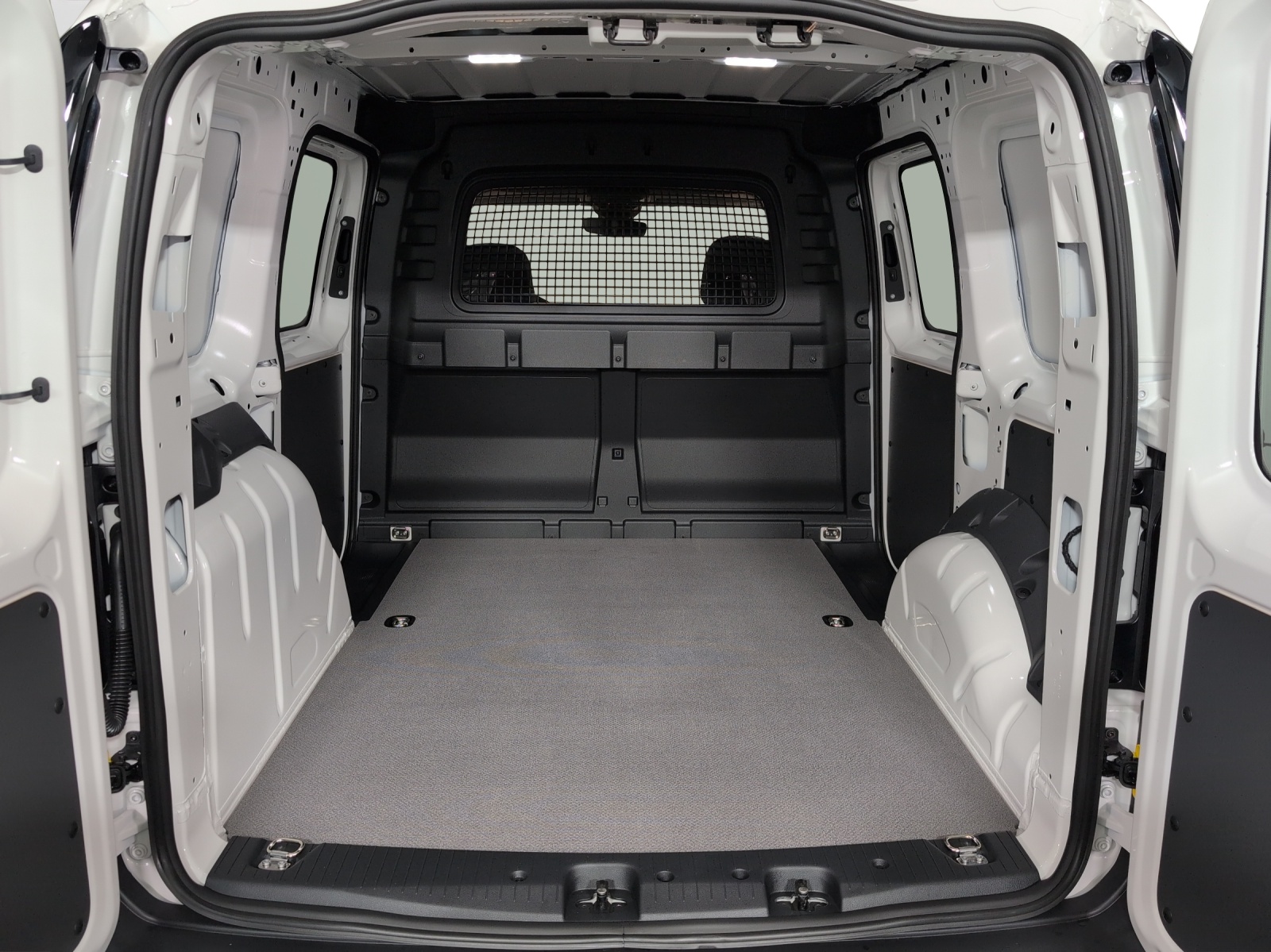 VW Caddy Cargo 2.0TDI 4Motion-image-13