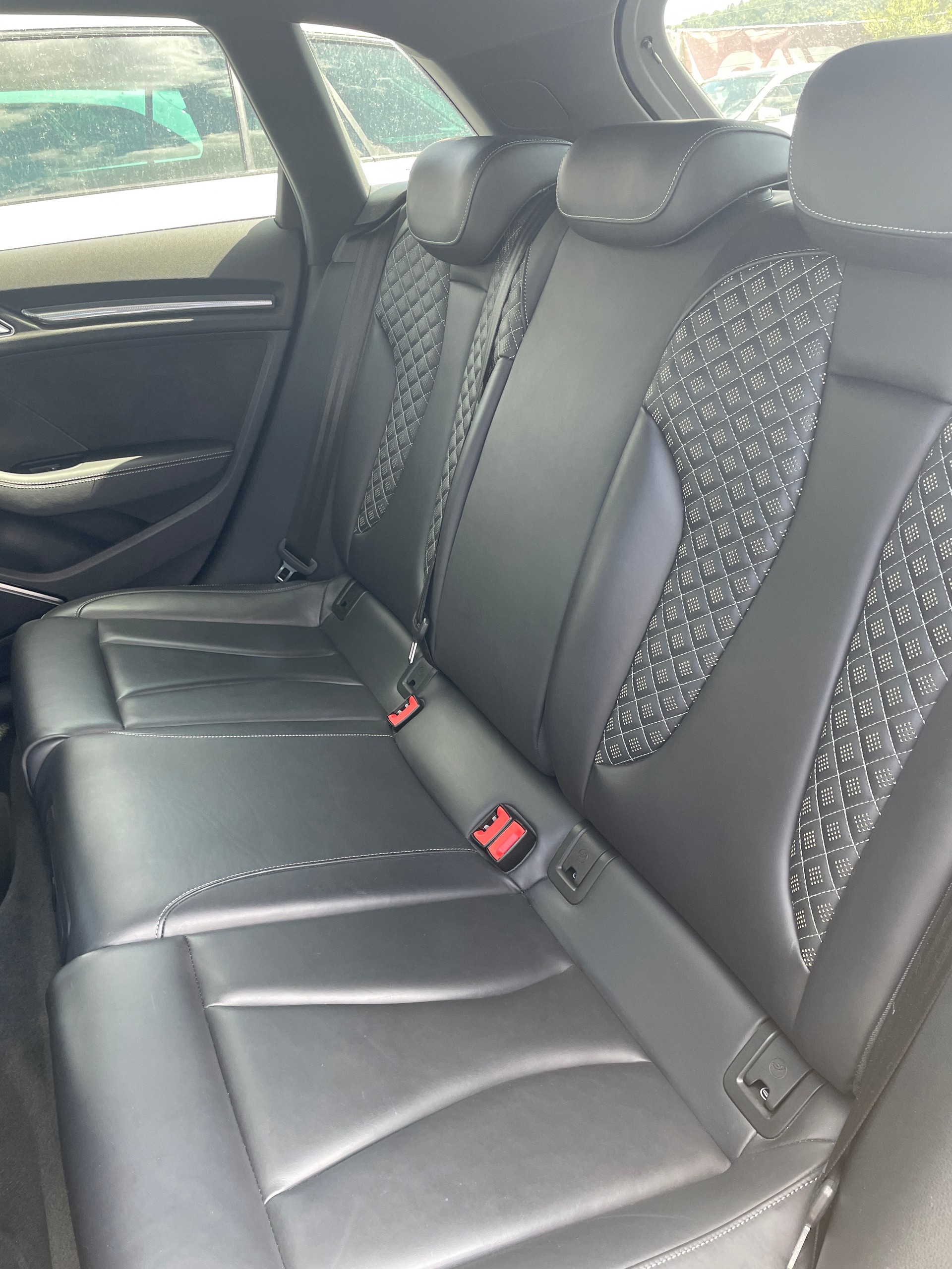 AUDI RS3 SB 2.5 TSI quattro-image-15