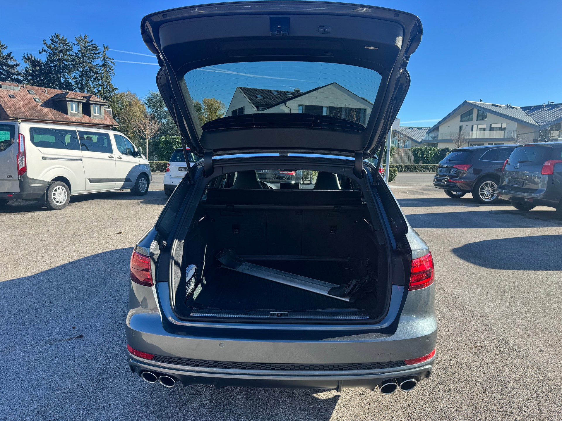 AUDI S4 Avant 3.0 TFSI quattro tiptronic-image-15
