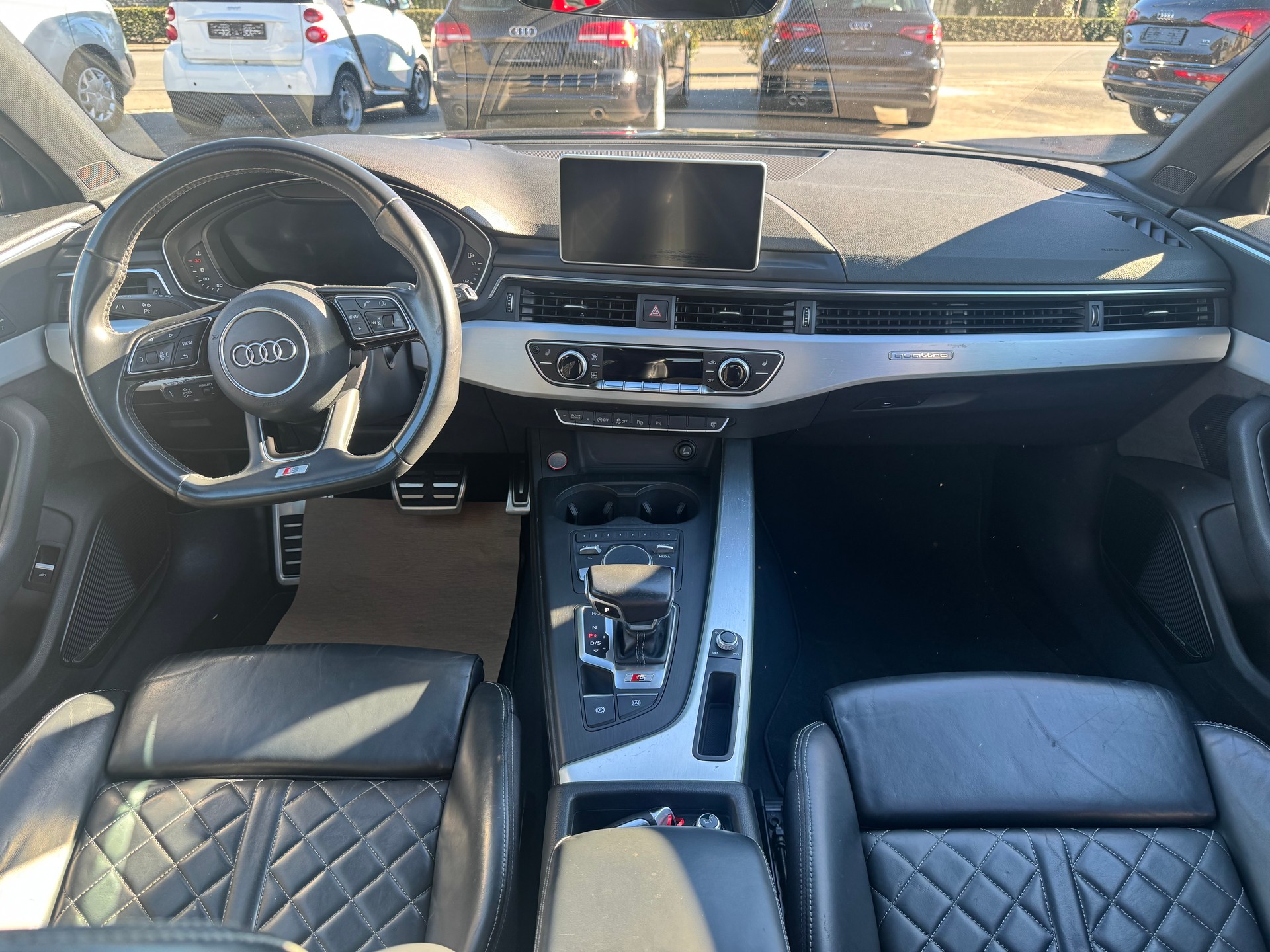 AUDI S4 Avant 3.0 TFSI quattro tiptronic-image-13