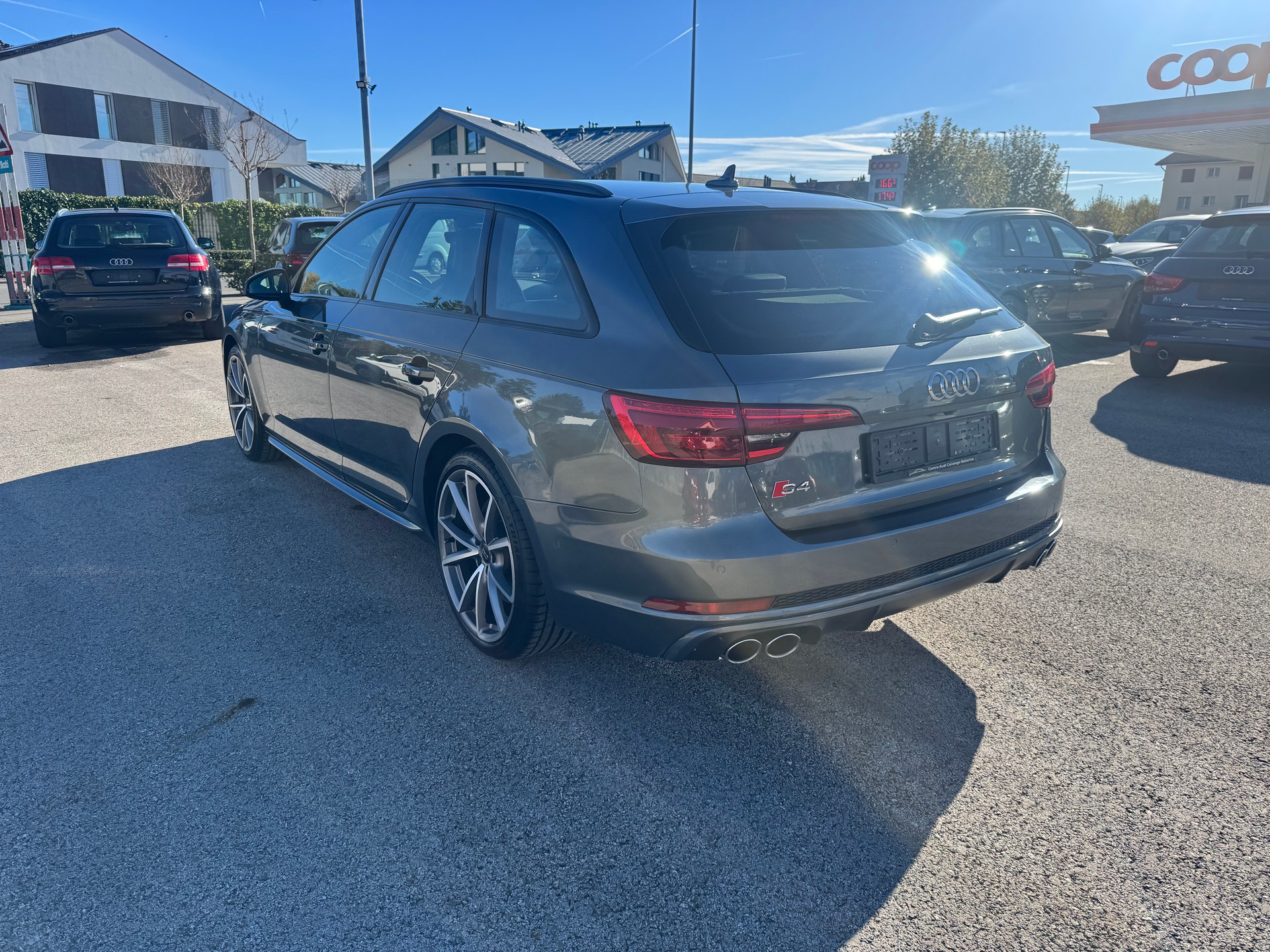 AUDI S4 Avant 3.0 TFSI quattro tiptronic-image-3