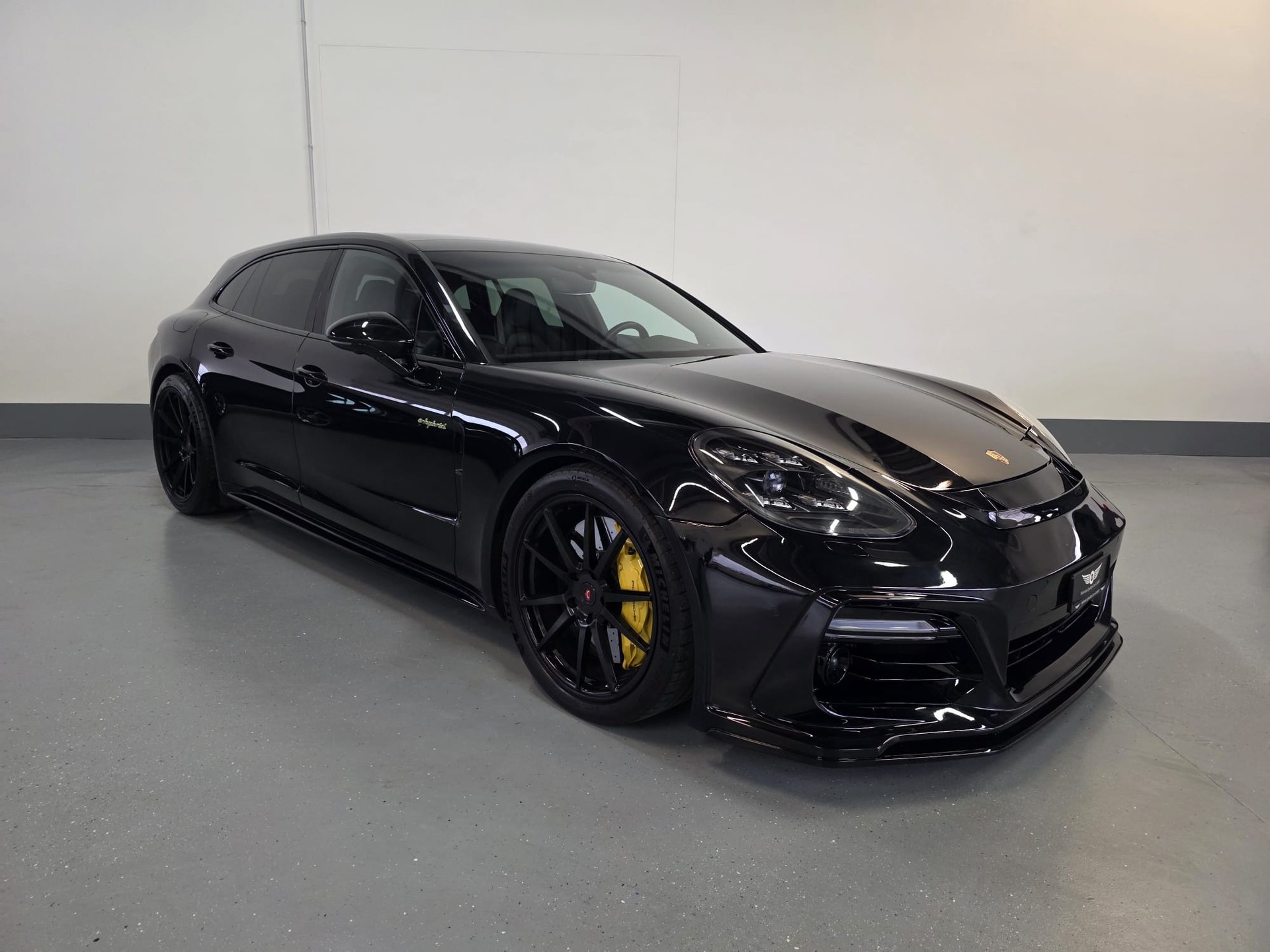 PORSCHE Panamera Turbo S E-Hybrid Sport Turismo PDK TECHART-showroom-element-2