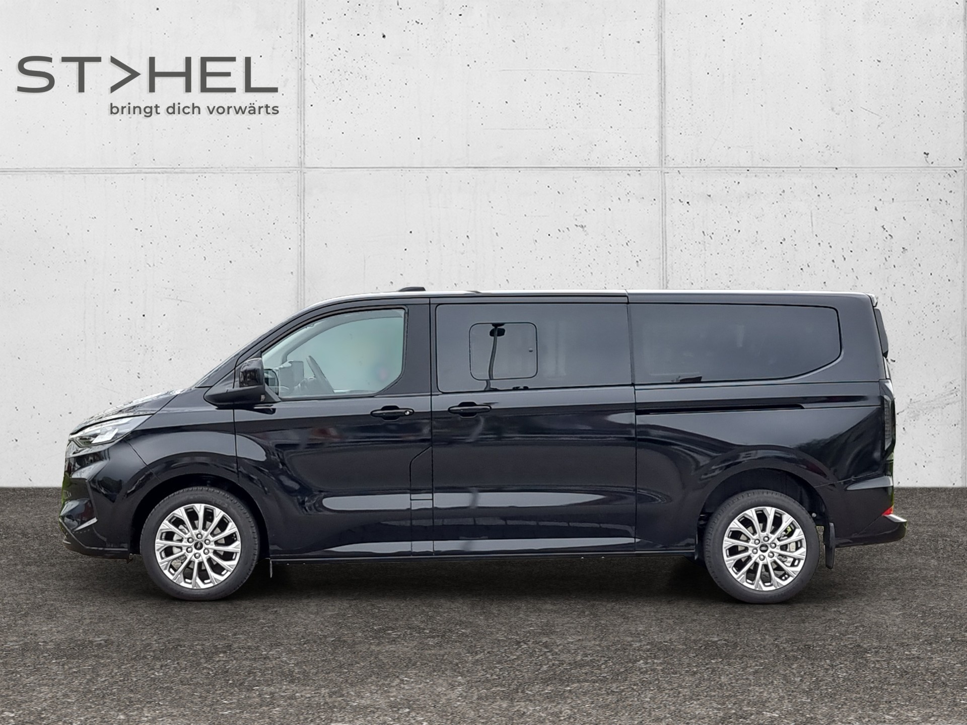 FORD Tourneo C Bus 320 L2 2.0 EcoBlue 170 Titanium-image-1