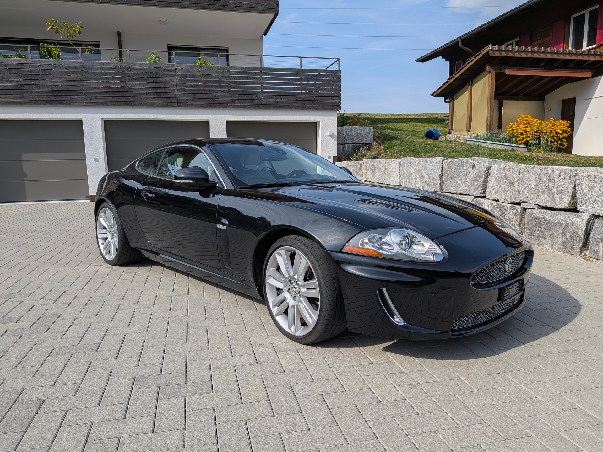 JAGUAR XKR 5.0 V8 SC Automatic-image-1