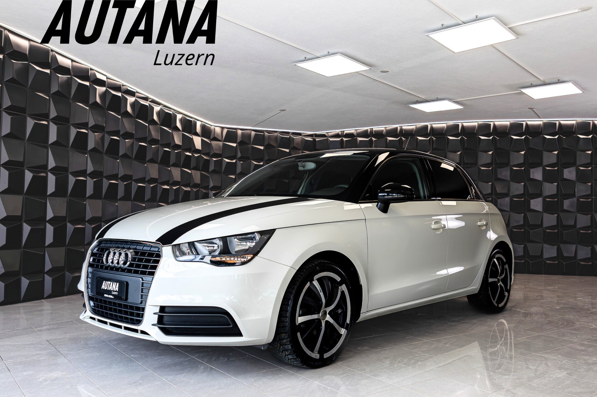 AUDI A1 Sportback 1.2 TFSI Ambition-image-0