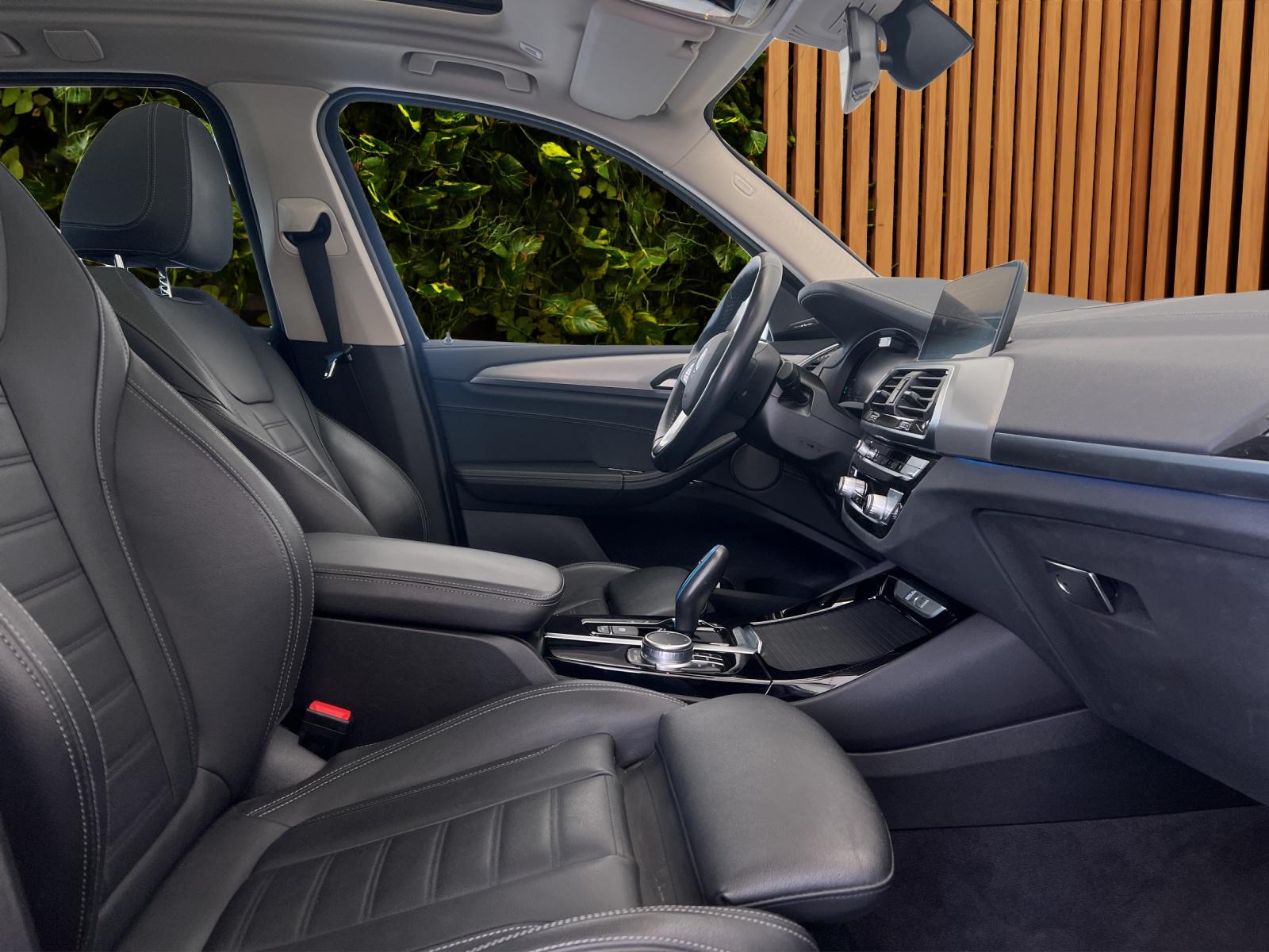BMW iX3 Impressive (CH)-image-11