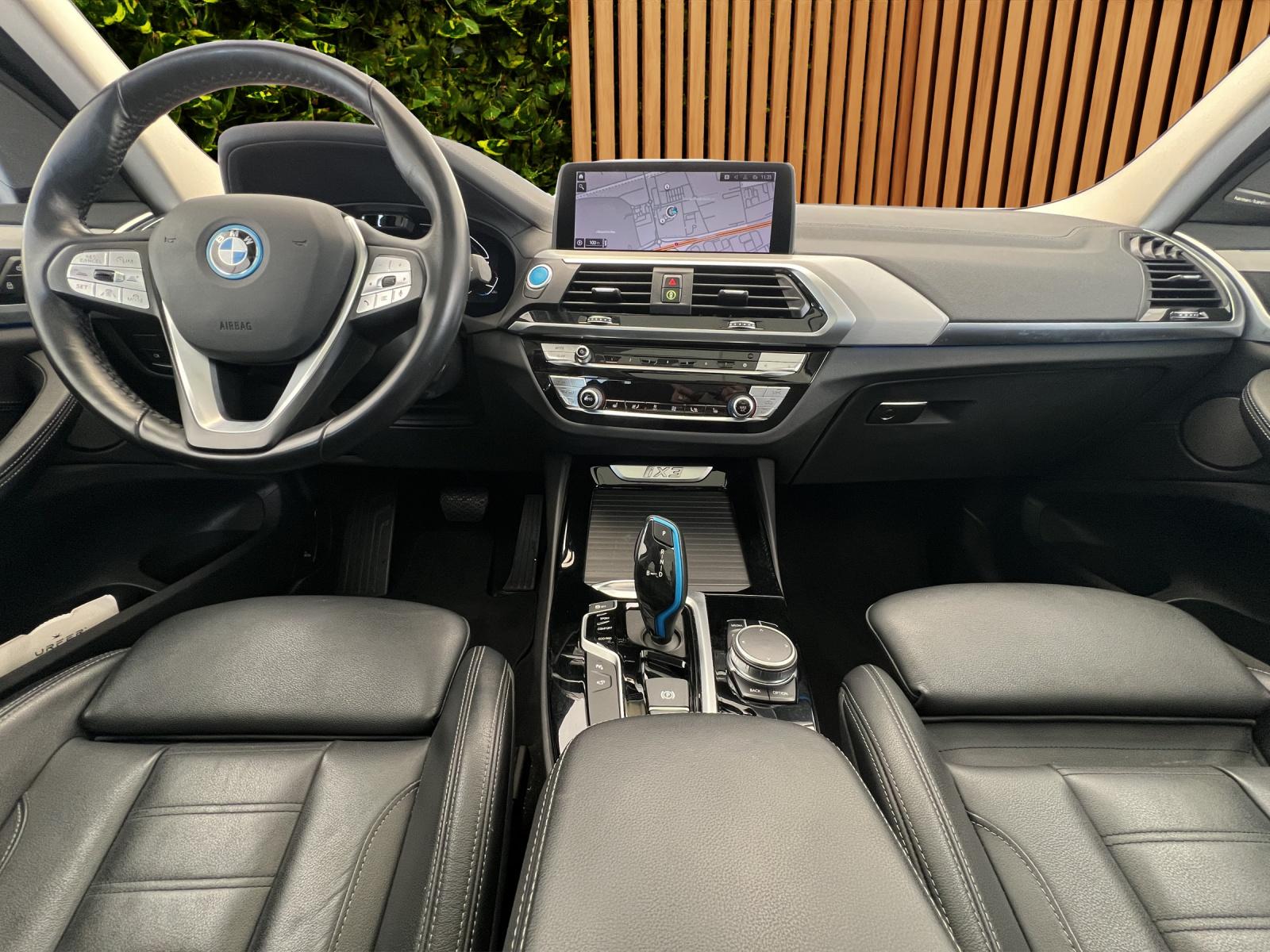 BMW iX3 Impressive (CH)-image-12