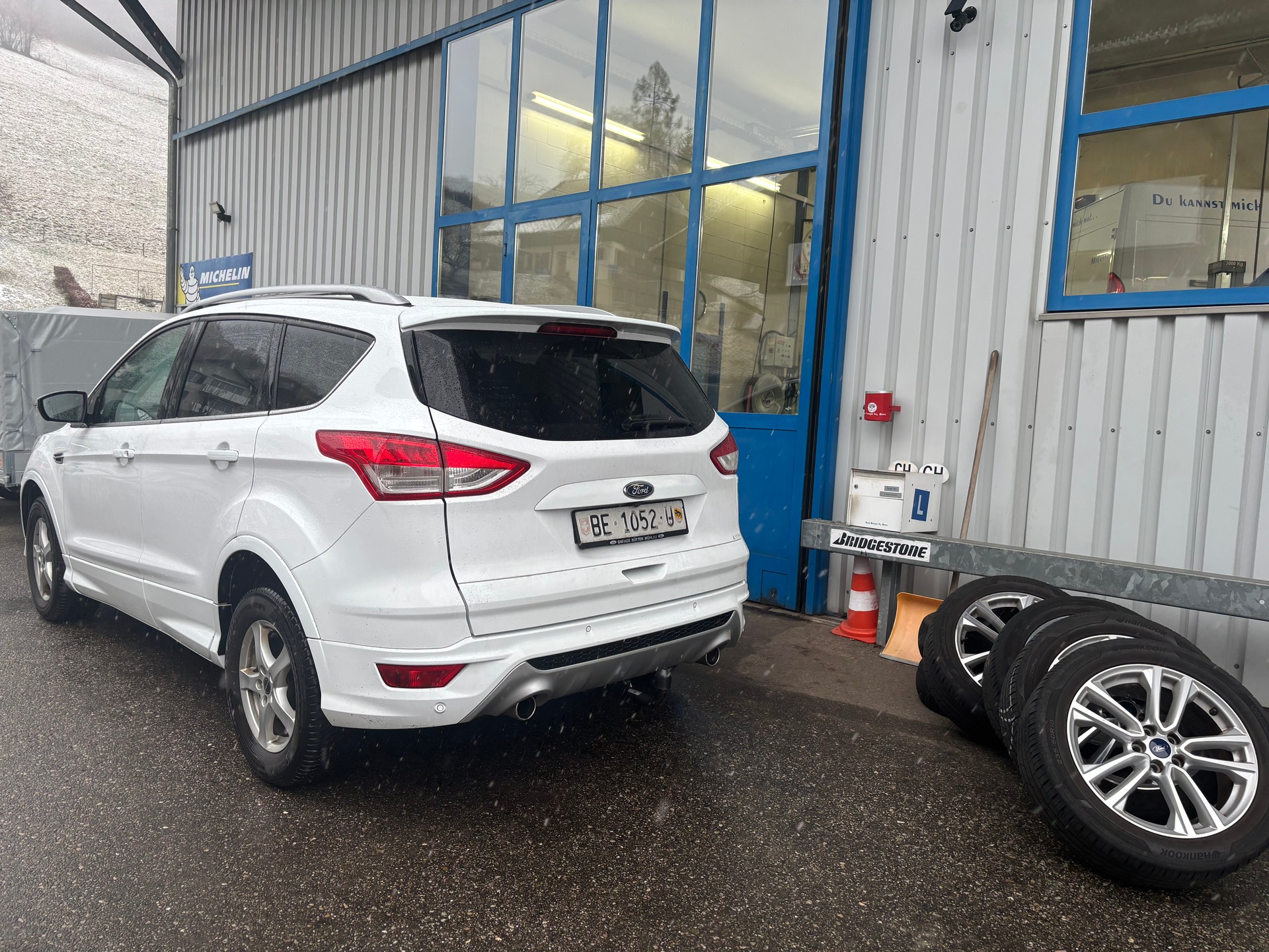 FORD Kuga 2.0 TDCi Carving 4WD PowerShift-image-1